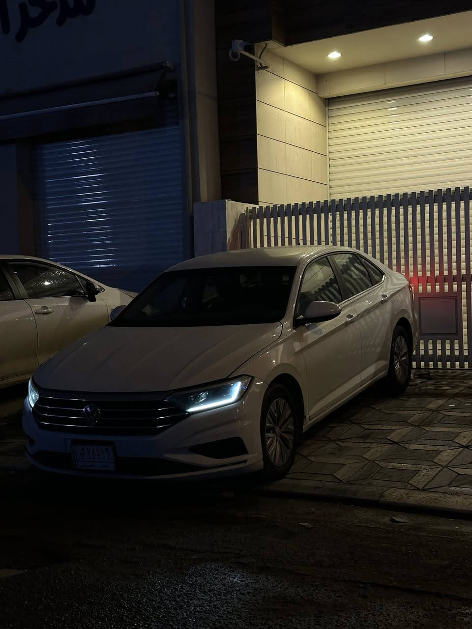 السلام عليكم
جيتا 2019 s للبيع 
قطعه ونص صبغ
بدون لغد بدون شاصي
السيارة نظيفة وكاملة
السعر 125

***********
