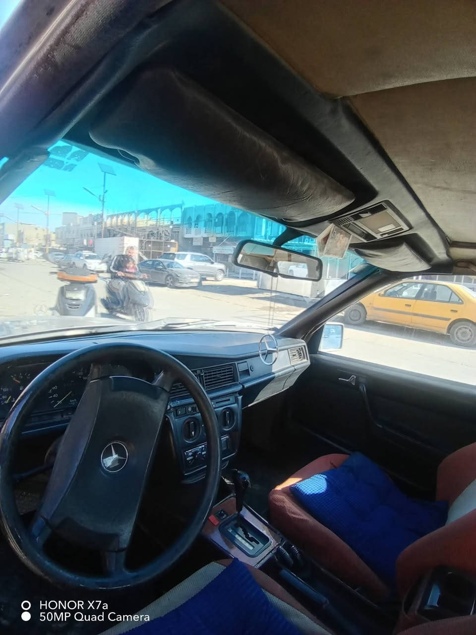 مارسدس ١٩٠ رقم بغداد مكانها بغداد البياع محرك بلادي فيت بم ميكانك قواعد بلادي مابيهن شي نقص دعاميه  خلفي وحرك وكير نضيف السعر ٣٥ وبيها مجال  ***********
