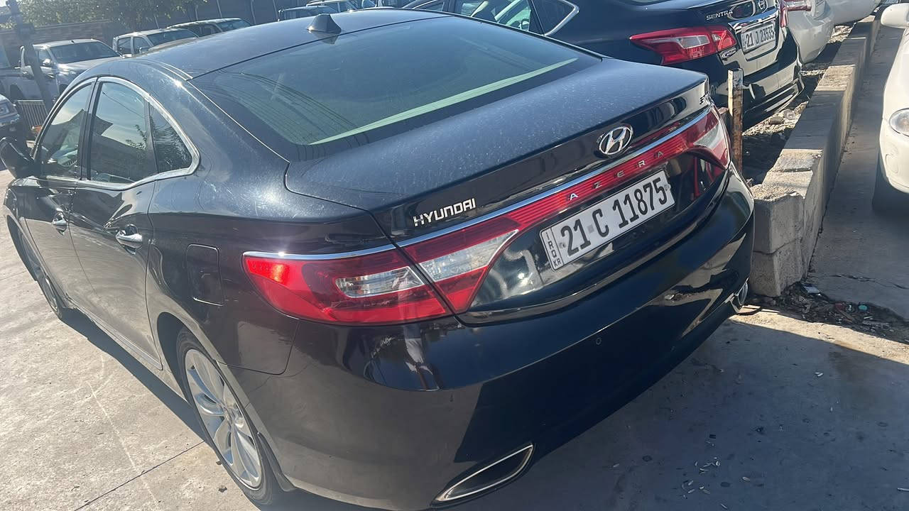 السلام عليكم
ازيرة 2012 خليجي 
مكفوله كفاله عامه
بيها شبر بارد باب السكن
مكينه v6
ماشيه 150 حقيقي 
اتريد تحويل اتريد وكاله 
مكاني بغداد جسر ديالى 
السعر 122$

***********
