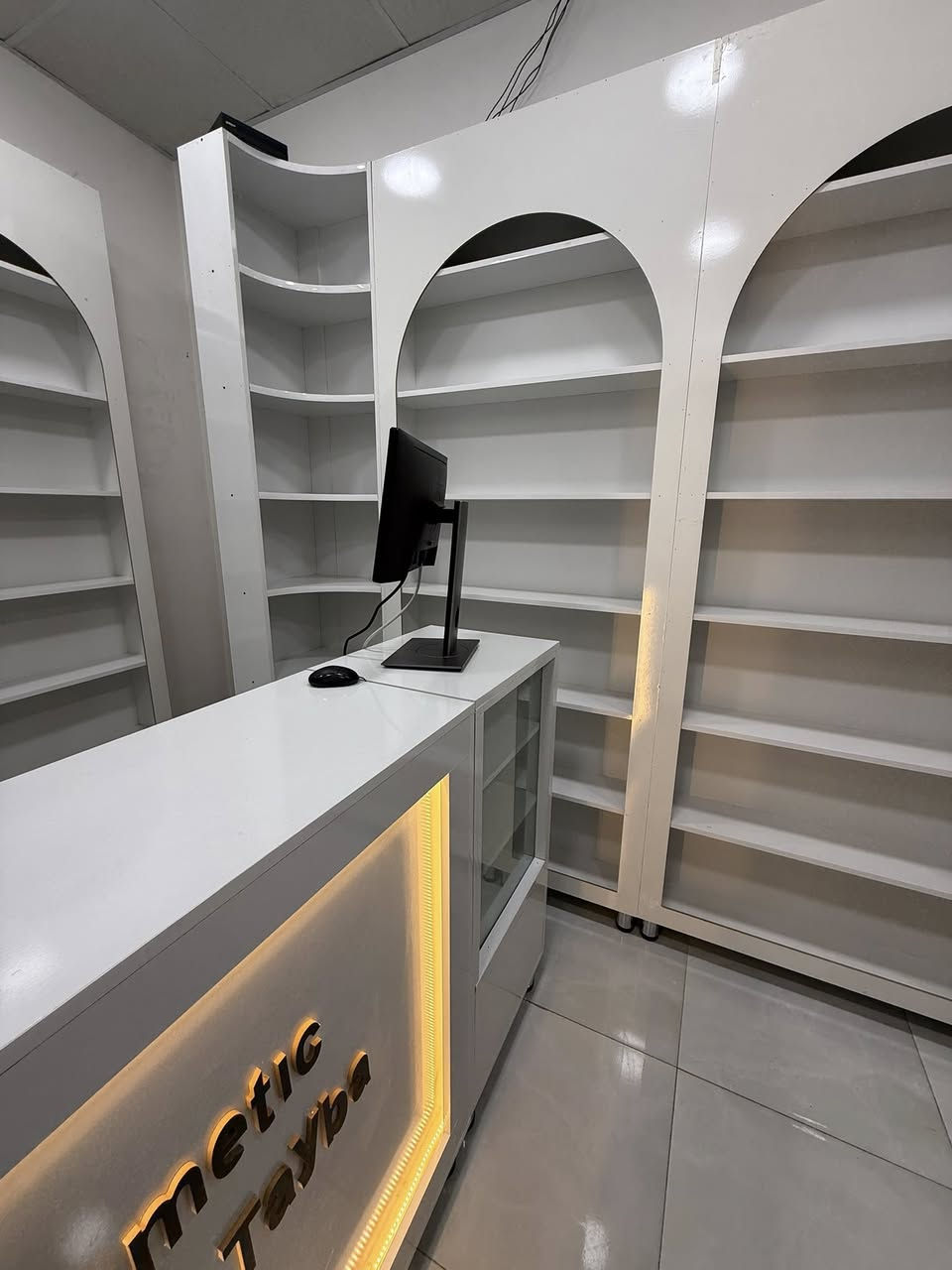 للبيع بعدهم جدد بدون ستعمال  بغداد الدورة 

0773 948 8088
