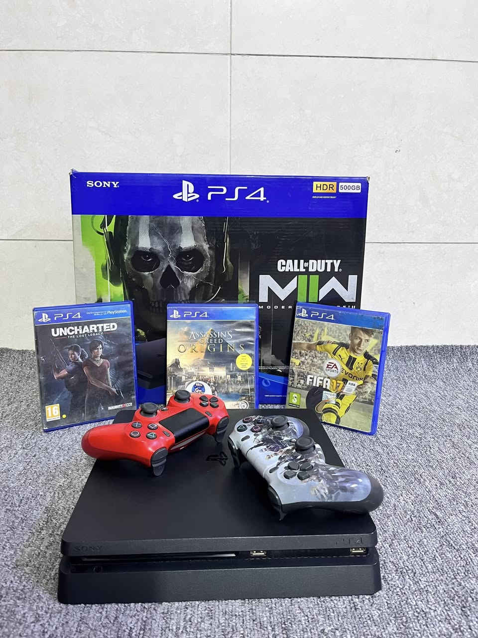 سلام عليكم بلي فور  سلم نضافه فول قراص 3 يدات 2 وحده اصلي وثانيه تجاري واحد تيره كامله ملحقاته كرتونته موجوده اون لاين اخر تحديث مكاني بغداد الشعله توصيل ماكو 
*********** 
250 بي مجال
