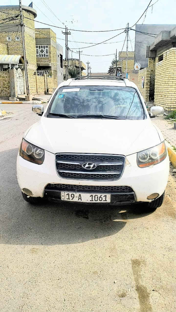 سنتافي امريكي 2007 فول عدا البصمه تحكم جهتين تدفئه بالكشنات شاشه فتحه تخم تاير جديد باتري جديد صدر امام خلفي محرك سته 3300 كير محرك مكفولات ضررها خشم جاملغ امام مصبوغة حزام اثر تكشير 110 وبيها مجال للطيبين سيارة نظيفة رقم كربلاء بسمنه ***********
