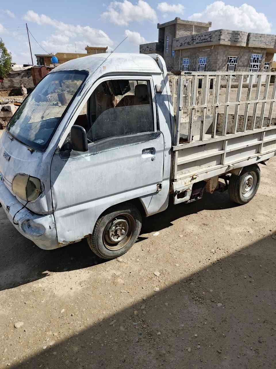 للبيع حديده كير محرك شاصي تايرات جدد تخم تاير كهربائيات شغاله سياره مكفوله بس ابيع حديده العنوان الانبار الفلوجه قضاء الكرمه منطقة الصبيحات سعر 15 ورقه وبيه مجال ***********
