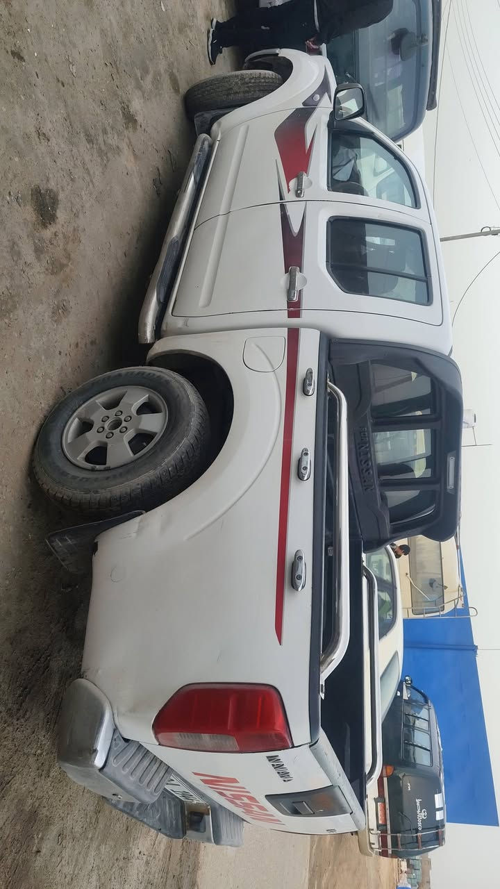 سلام عليكم بيكم نيفاره مديل 2009 رقم نكليزي سياره مكفوله محرك بلاد سياره جاهزه السعر 90 وبيهه مجال مكان سياره بصره ابي الخصيب ستفسار اتصل ***********
