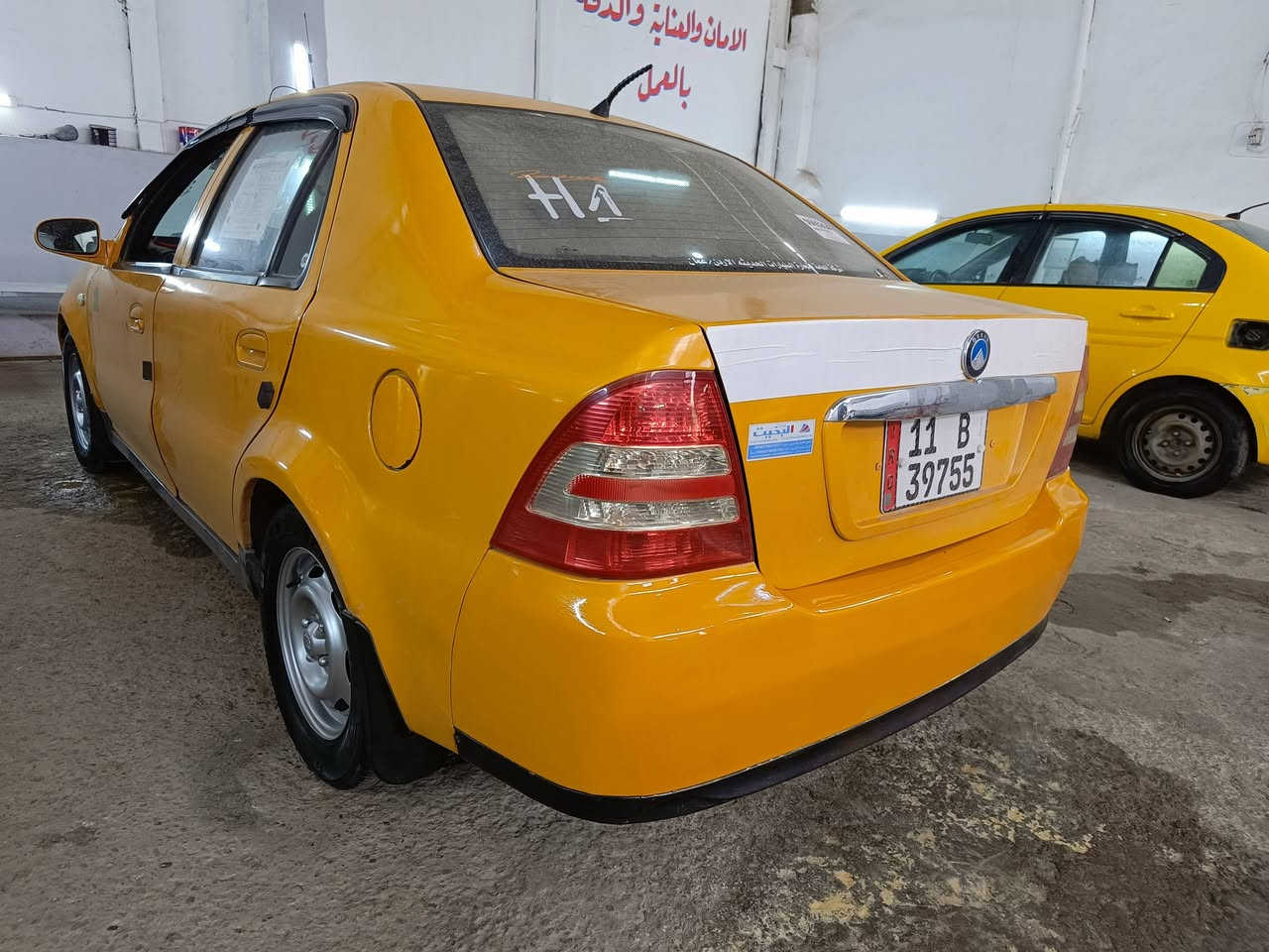 السلام عليكم
للبيع سياره سيكي موديل(12) 
مكينه صارله أسبوع مال كصه رقم جديد هزة جديده طخم جديد تايات جدد سنوية(2030) الاستفسار الاتصال على الرقم (***********)
