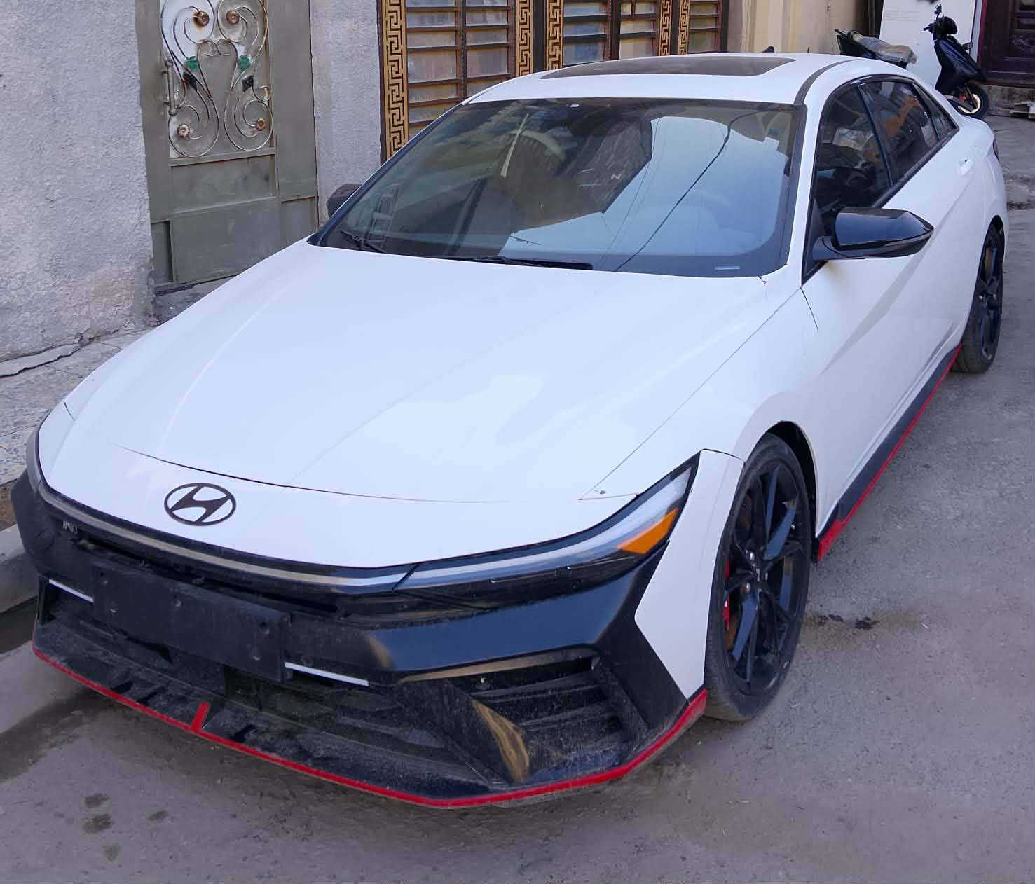 السلام عليكم عندي النترا N موديل 2024 مواصفات فول ماشيه 500 ميل السعر 150وبي مجال
***********
