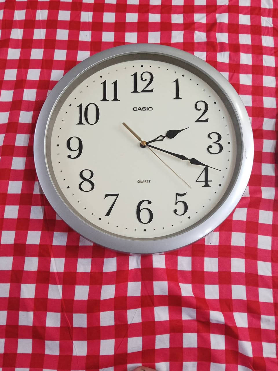 اجواء ماطرة خير بإذن الله تعالى
ساعة جدارية ماركة كاسيو ..
العدد 2
وارد اليابان_ تجميع الصين
مستعملة داخل اليابان
كوارتز ماطور صامت
القطر 30 سم
نظافة جيدة...دقة في الأداء
السعر 25 الف للقطعتين/السعر نهائي
يوجد توصيل ومكاني الموصل
الحجز على الخاص
تحياتي للطيبين


**إذا كنت صاحب هذا الإعلان وتريد حذفه لأي سبب، رجاءا أرسل رسالة إلى الدعم الفني**