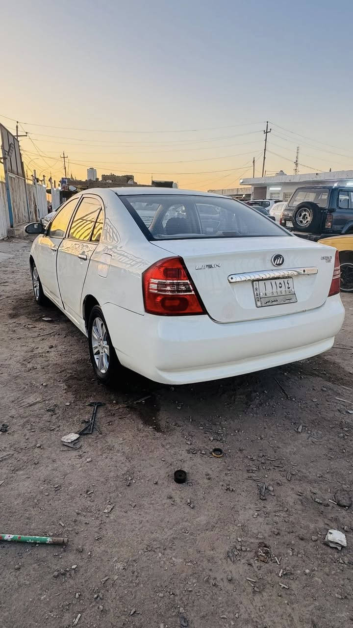 سياره نوع ليفان
الموديل 13
مكينه لا تبخير لا تنقيص حداديه جاهزه
كير عادي سياره حلوه كلش ما ناقصه شي
سياره رقمه ميسان 
السياره بيه صبغ السعر ٣٧وبيه مجال 
   الستفسار (***********)
