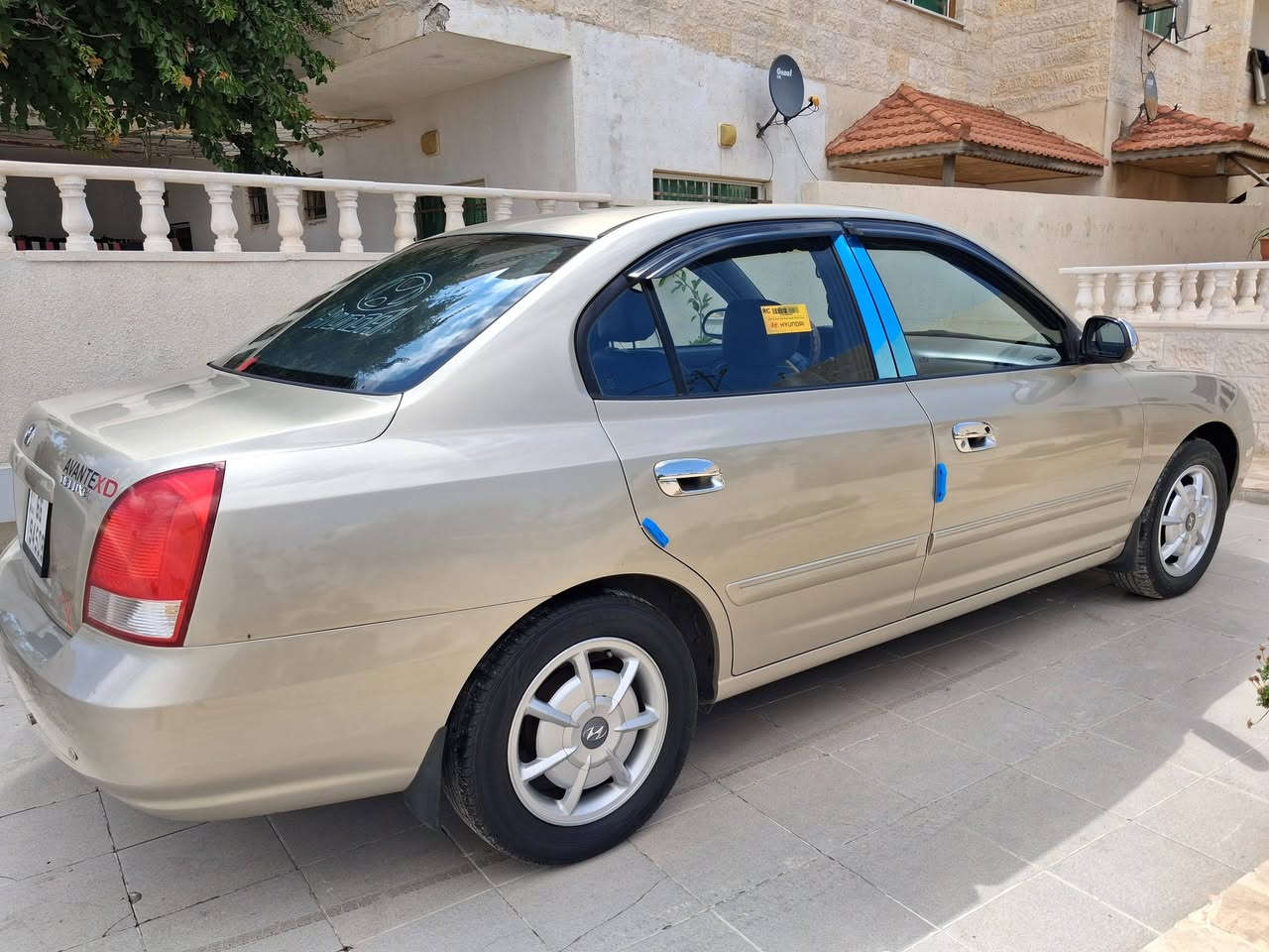 هونداي افانتي اتوماتيك اصلي اعلى صنف موديل2000
السياره ماشاء الله تبارك الرحمن 

دهان جديد 

ودركلين 

كوشوك  اكوهاما الأصلي 

سنتر لوك وجهاز انزار اصلي عدد٢

فرش جلد الأصلي الماني 

مري ضب كهرباء 

فرمايكا كامل 

نقل كامل 

جنط الأصلي المنيوم 

شاشة وكمرى

مسجل سوني الأصلي 

والسيارة فحص كامل 

امامي 

جيد 

جيد 

وخلفي 

جيد

جيد 

ماتور 60

جير جيد 

واكسات جيد 

بدون ملاحظات بودي 

والسيارة ماشاء الله  والشرط الواقع أجمل من الصور 

ومرخصه لشهر  2027/11/21

والسعر كاش.               3850.           كاش 

الموقع جبل الزهور قرب مجمع الجنوب 

تلفون 0799554324


**إذا كنت صاحب هذا الإعلان وتريد حذفه لأي سبب، رجاءا أرسل رسالة إلى الدعم الفني**