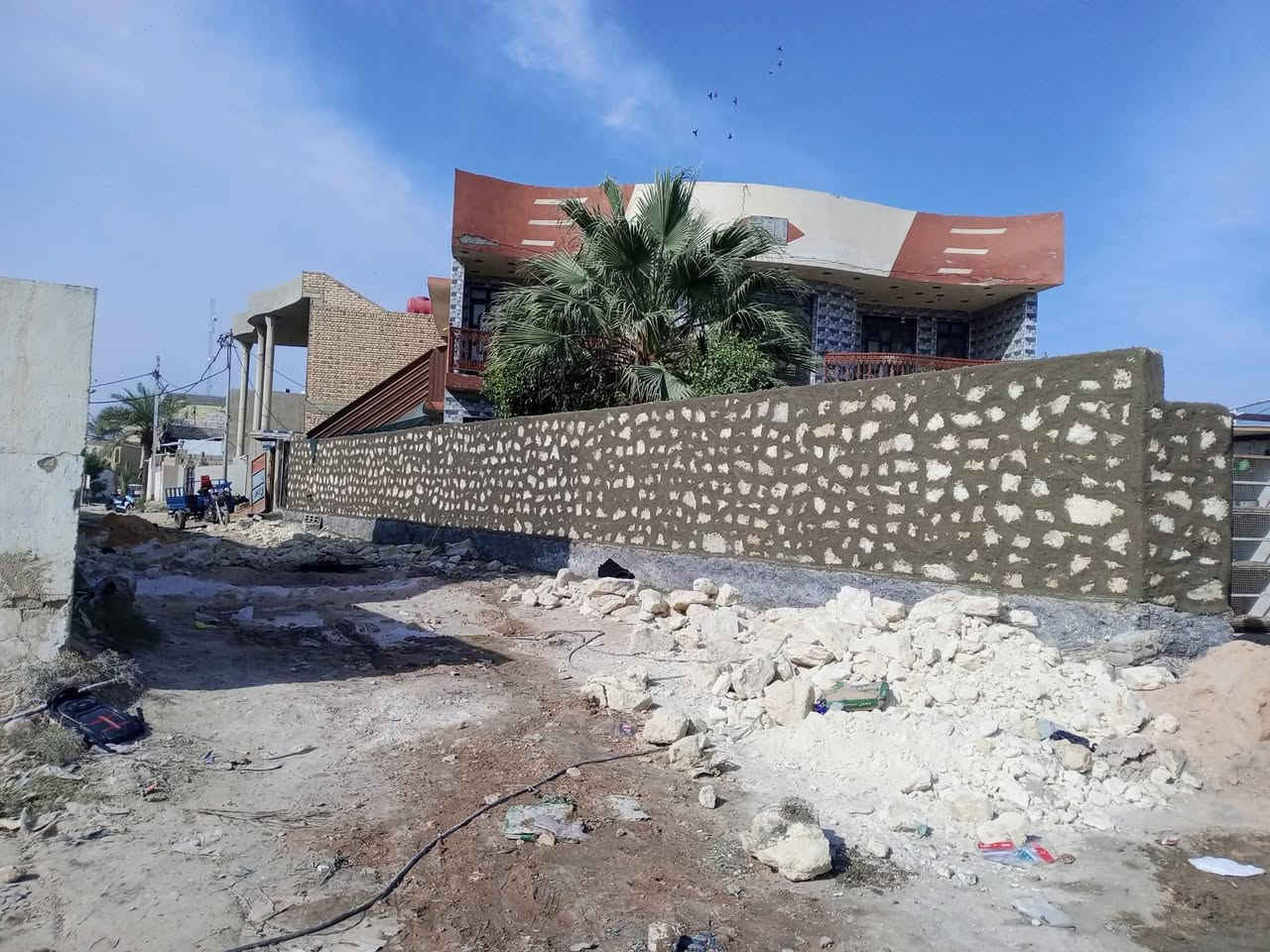 جزء من عملي بناء حجر درجة اولى لكافة أنواع بناء الحجر بأسعار تنافسية ومناسبة للاستفسار الاتصال بالرقم *********** أو مراسلت الصفحه
