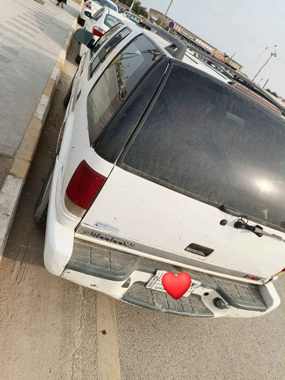 سلام عليكم بلايزر موديل 2000.. رقم بغداد سنويه بعد مامنتهيه. كيرها كايم مكفوله من الصبغ والكص ونقل الجثه مكان بصره ***********
سعرها 40ورقه وبيها مجال

