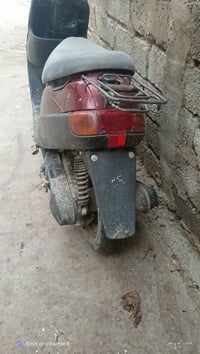 ماطور بوتين شاصي ما مكسور السعر 125 وبيها مجال07503090480