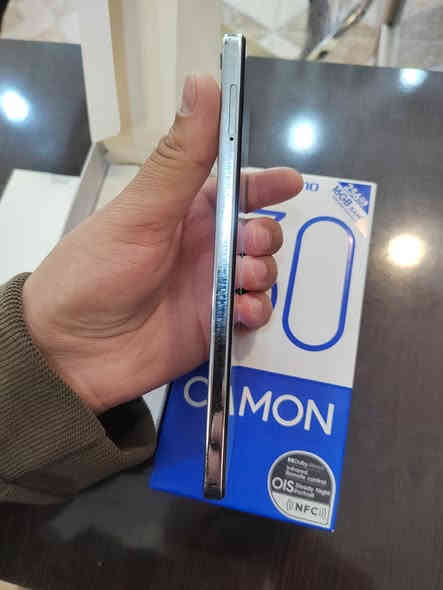 السلام عليكم جهاز تكنو كامون 30 ذاكره 256 رام 16 8 +8 مستخدم وحيل نضيف نضافته 95 بل 100 / كارتون وشاحنته الاصليه موجوده السعر 155 الف مكاني جانب الأيمن حي 17 تموز ***********
***********
