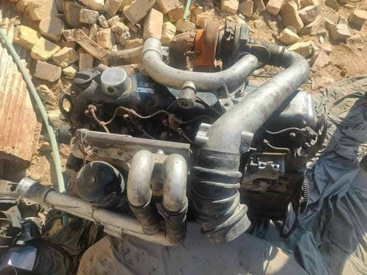 سلام عليكم مكينه مال فوزة 15سوبردبل خنارة كايمه للبيع مكان ديوانيه السعر7وراق تصال***********
