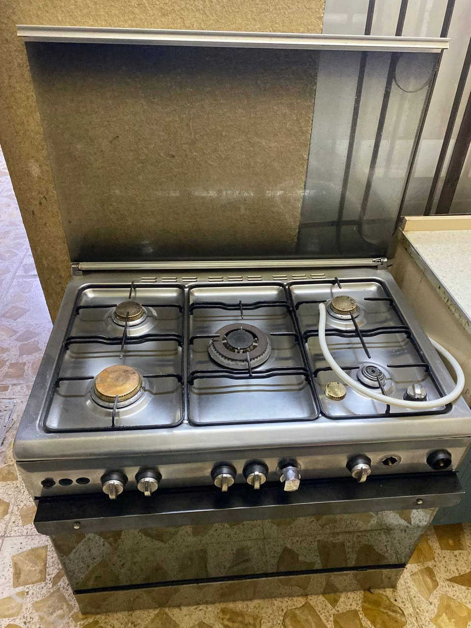 طباخ نظيف جدآ جدآ
شرط الفحص نار ازرق فرن شغال
نظافه 90٪
 السعر :200 بي مجال


**إذا كنت صاحب هذا الإعلان وتريد حذفه لأي سبب، رجاءا أرسل رسالة إلى الدعم الفني**