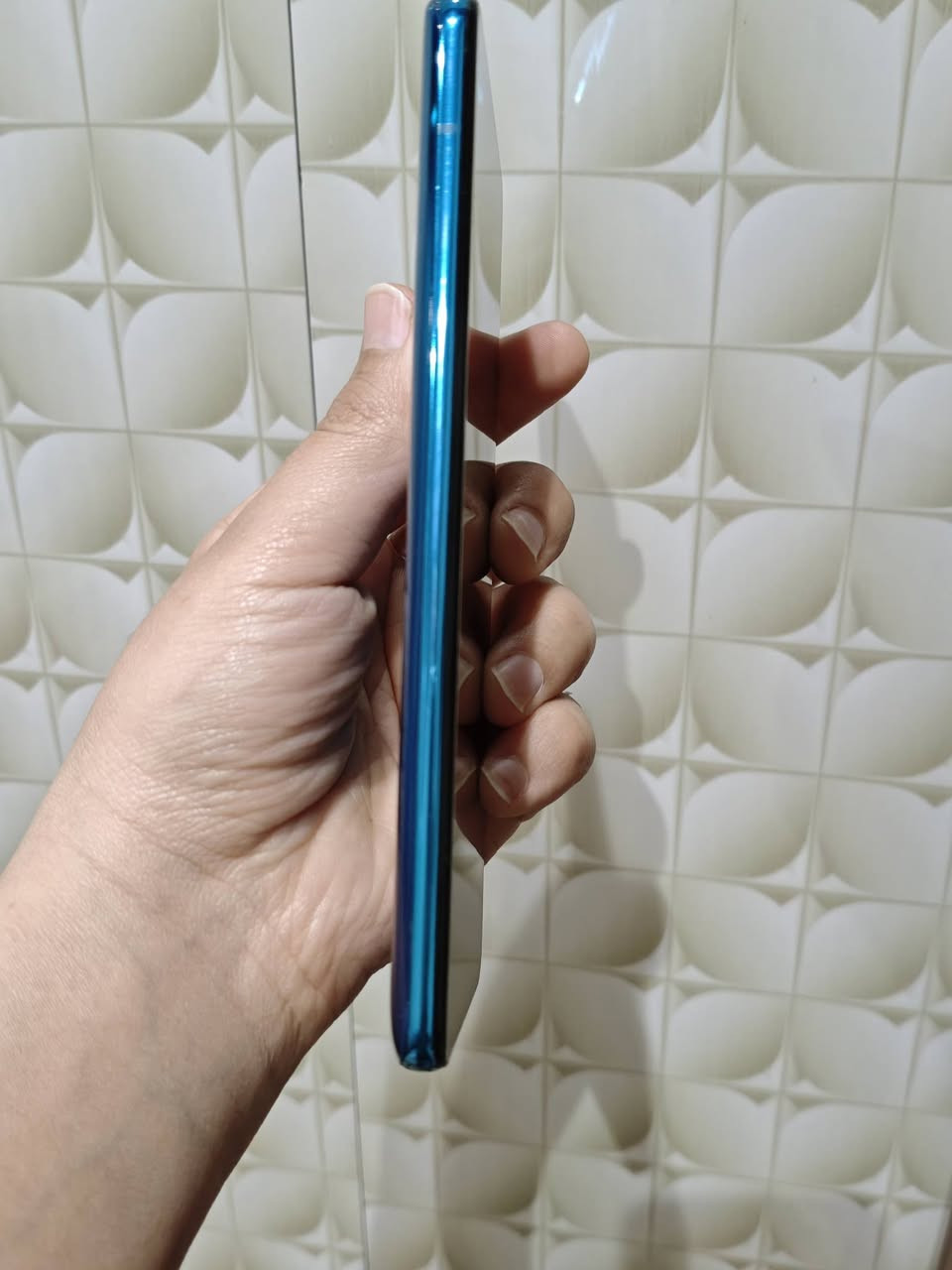 عPoco F2 pro 
جيجابايت 128 gb 
جهاز نضيف : نضافه 90%
مکان:کرکوك 
نوع الشاشة Super AMOLED
حجم الشاشة 6.67 إنش
وبطارية 4700 مللي أمبير مع شحن سريع 30 واط
 كاميرا خلفية أساسية بدقة 64 ميجابكسل قادرة على تصوير 8K
خلفية رباعية: 64 ميجابكسل (أساسية)، 13 ميجابكسل (واسعة)، 5 ميجابكسل (ماكرو)، 2 ميجابكسل (عمق).
أمامية: كاميرا منبثقة (Pop-up) بدقة 20 ميجابكسل.


**إذا كنت صاحب هذا الإعلان وتريد حذفه لأي سبب، رجاءا أرسل رسالة إلى الدعم الفني**