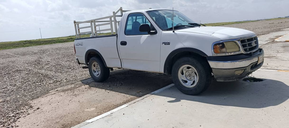 فۆرت f150 مۆدێل 2003  حاسیبەو ئەوەلیات بەشەرت دەعامی بۆدەعامی بەشەرت چەکوشی پێوە نیە  تەقەو رەقە و کارەبایو تەبریت هەرهەموی ئشدەکات چوار تایەی تازەیە تەنها مەکینەی سەرف دەکات باقی گێر و ئشارات و فڵچە و چواری هەر هەموی بەشەرت نرخی 36ماعمەلە         عربی فورت f۱٥۰ مودیل ۲۰۰۳ شرت تحویل دعامی لل دعامی مکفول کهربای تبرید کلها شغال اربع تایر جدد سدر جدد کلها مکفول بس محرک بی سرف سعر تحت سوک رایدها 36 معاملة  *********** ئەمژمارە واتسابی لەسەرە السليمانية, العراق
