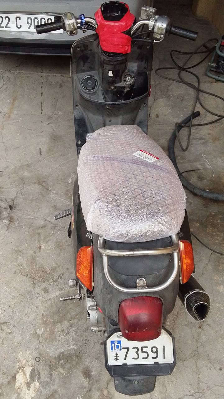 البيع بوليس كابريتر كامله يرادلها بجم امامي وبس سعر 250 مكاني زعفراني شراي يتفضل خاص***********
