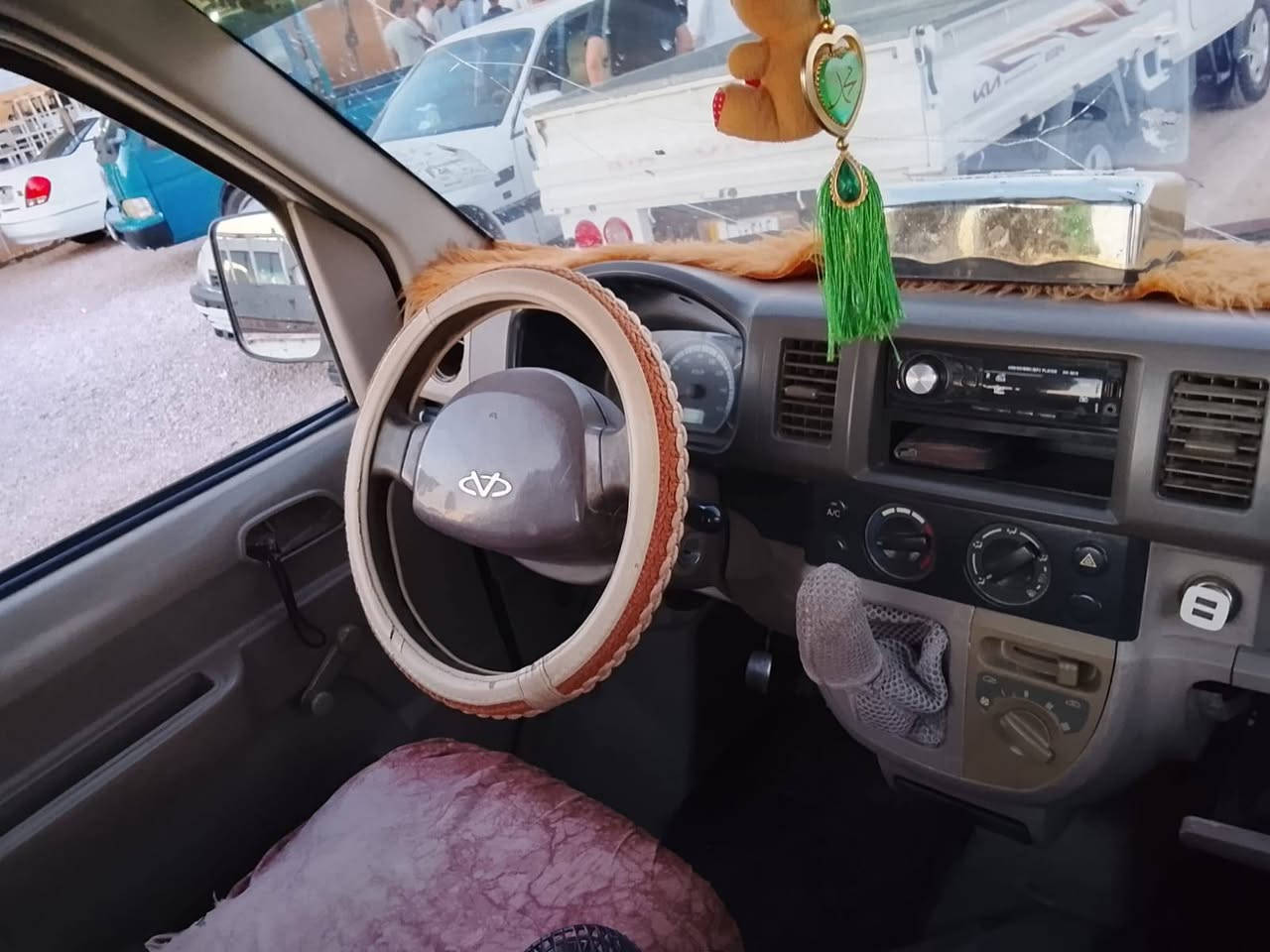 سلام عليكم سياره شيري ابيع موديل 11 مجفده جديد توار جدد باتري جديد راتير جديد دبلات جديد مكفول من كلشي اكسن محرك گير ***********

