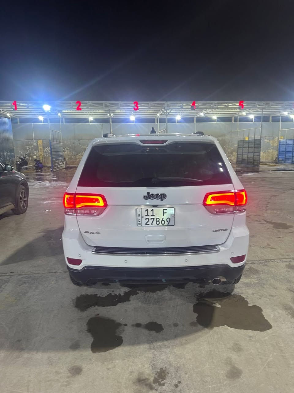 جيب ليمتد امريكي 2017
حادثها جاملغ وبنيد وبيها بارد باب السائق 

رقم بغداد ماشيه١٠٣ الف ميل  

كشنات جلد 

حساسات 

شاشه كبيره 

فور ويل 

جنطه كهرباء 

السعر ٢٠٥ وبيها مجال

تواصل ع الخاص


**إذا كنت صاحب هذا الإعلان وتريد حذفه لأي سبب، رجاءا أرسل رسالة إلى الدعم الفني**