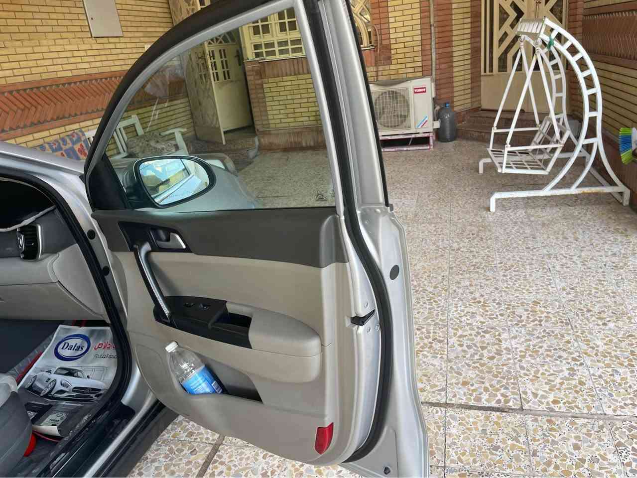 خليجي مكينه حجم ٢٠٠٠ بدون صبغ السونار مرفق مع المنشور  الرقم الانكليزي الجديد سياره جاهزه  مكان السياره ميسان قطاع ١٥ شعبان الاتصال على الرقم *********** عمارة, ميسان
