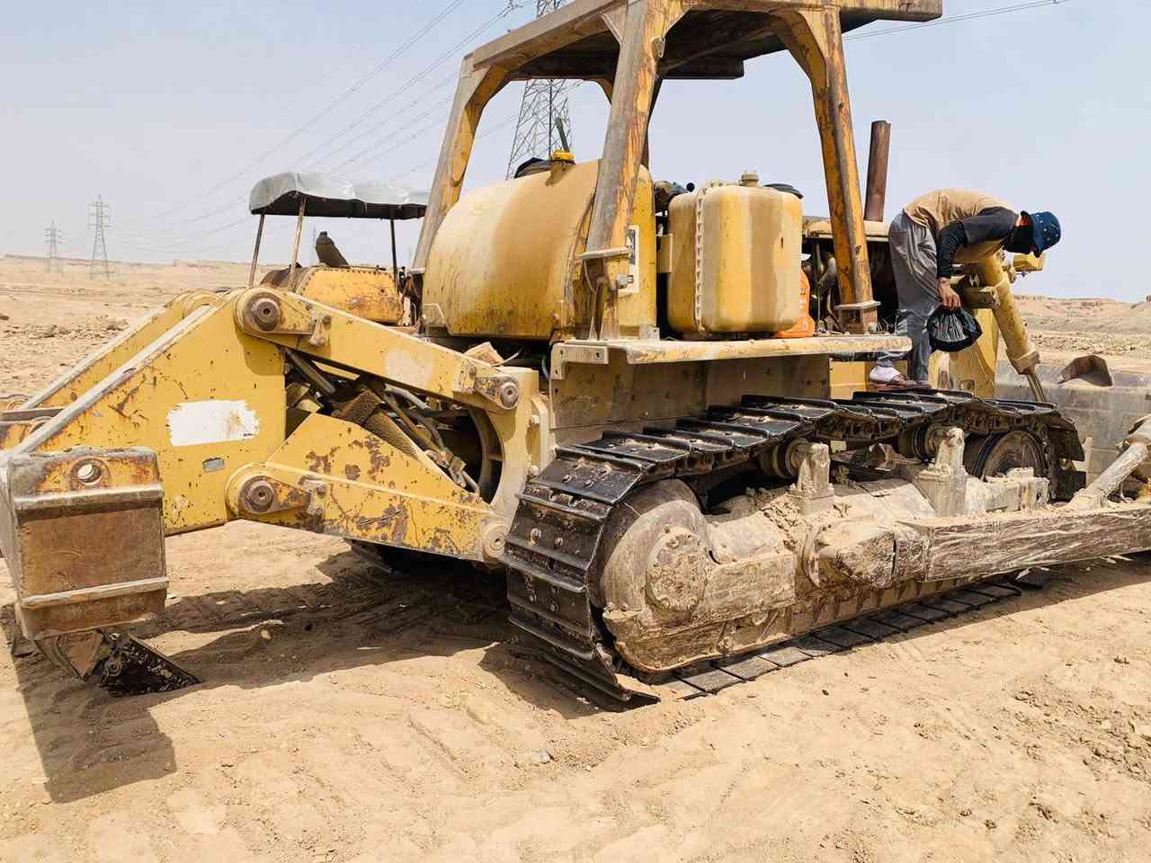بلدوزر كتر دي سفن مكفوله كفاله عامه السعر 20وبيه مجال 
***********
