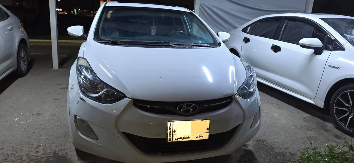 ألنترا موديل ٢٠١٢ خليجي
سيارة للبيع بسعر ٩٧ورقة وبيها مجال 
الاتصال ع الرقم ***********

