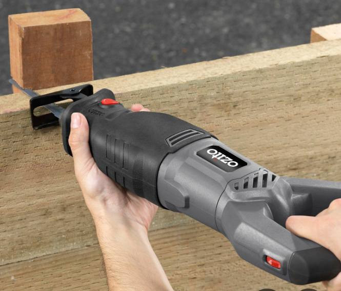 السلام عليكم 🙋🙋 
منشار ترددي كهربائي
 ماركه اوزتوا استرالي اصلي 
يعمل بقدره 920 واط 
وزن الجهاز ٣ ونص كيلو 
السعر 65 ألف والتوصيل مجانا 
الحجز على الخاص او الاتصال على الرقم 
***********
