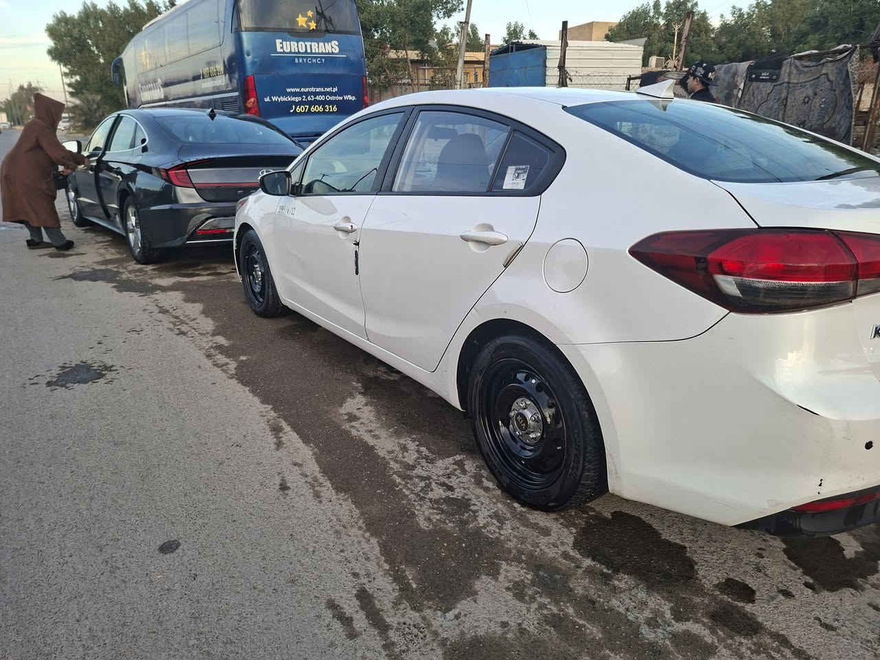 سلام عليكم فورتي 17 أمريكي محرك دوش الفين مكان السياره بغداد ***********
