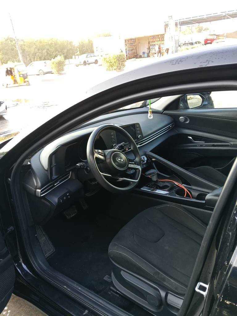 الانترا بلو هايبرد2023 ماشية 26 الف حادث جاملغ مبدل+بنيد صبغ مكانها بغداد *********** بغداد, العراق
