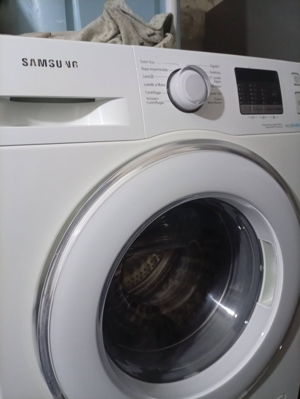 مرحبا بالجميع 0678569497


**إذا كنت صاحب هذا الإعلان وتريد حذفه لأي سبب، رجاءا أرسل رسالة إلى الدعم الفني**