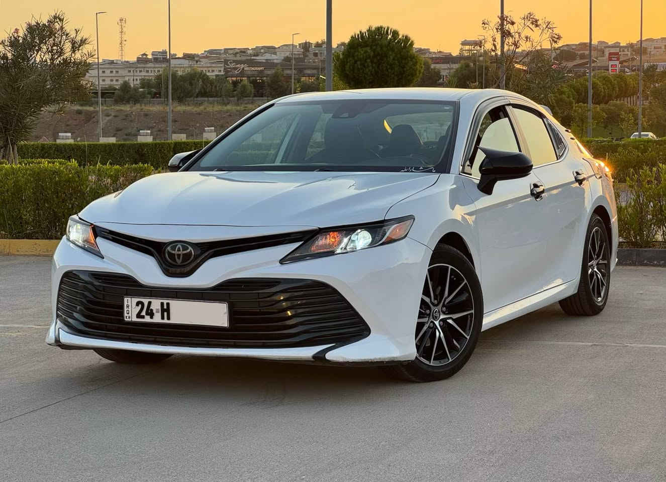 كوردی / عربی 
‎بسم الله الرحمن الرحيم
CAMRY 2019 LE 
کامری مۆدێل ٢٠١٩ مواسەفات ئەمریکی
ماشەڵا سەیارەیەکی کەشخەو کەممەسرەفە
رەقەم دهۆک سەنەوی تازەیە تا ٢٠٣١ رەقەم
 و هەرزە و بەڕاد تازەیە و وەکالەت ئەکەمەوە✅
مەکینە ٤ پستۆن ٢.٥ هێزی 206 ئەسپ مەرغوب
تاقم تایەو ویلی تازە و کامل سێرڤس کراوە
هیچ مەسرەفی تیا نیە بە شەرت 
135هەزار ڕۆیشتوە

نرخ💵 (( 175 )) 💵وەرەقە و معامەلە

مواسەفات LE
شاشە و ڕادار  و کامێرە و حاسە
لایت لیدو ئۆتۆ و گێڕ عادی و ئۆتۆماتیک 
سوکان ڤۆلیۆم و دیاری کردنی خێرایی
ڕاداری خەتی جادە و ئێمرجێنسی برێک
زۆر مواسەفاتی تر …

سەیارەکە بە کلین داخڵ بوە لێرە 
چەمەلغێکی پێشەوەی بوە بە بۆیاخ 
و ٢ پەڵە PDR بێ ناو بێ ئێرباگ بەشەرت

ڤیدیۆی کاملی سەیارەکەم لایە کڕیار داوا بکات✅

📍شوێن : سلێمانی 

***********☎️
ڤایبەر و واتسئاپی لەسەرە
————————————
كامري موديل ٢٠١٩ مواصفات امريكي 
ماشاءالله سيارة جاهزة و راقية و اقتصادية 
رقم دهوك و سنوي باسمي جديد حتى ٢٠٣١
هزة و براد جديد و تحويل و غرامة و وكالة بشرط
محرك ٤ سلندر ٢.٥ قوة ٢٠٦ حصان مرغوب 
تخم تاير و ويل جديد و سويت سيرفس كامل 
مابي اي نقص الحمدلله ✅
ماشي ١٣٥ الف ميل 

سعر 💵(( 175 )) 💵ورقە و بيها مجال 

مواصفات LE معروف 
شاشة و كاميرا و رادار و حساس 
لايت ليد و اوتو و گير اوتو و عادي 
ستيرن فوليوم و تحديد سرعة 
رادار امامي و  بريك تلقائي 
بعد هواي مواصفات…

سيارة دخول كلين تايتل و هنا صار بي 
جملغ امامي صبغ و مكانين PDR
بدون دواخل بدون ارباك بشرط 

عندي فيديو كامل سيارة شراي آطلب و تدلل ✅

📍عنوان السيارة: سليمانية 

***********☎️
فايبر و واتساب موجود السليمانية, العراق
