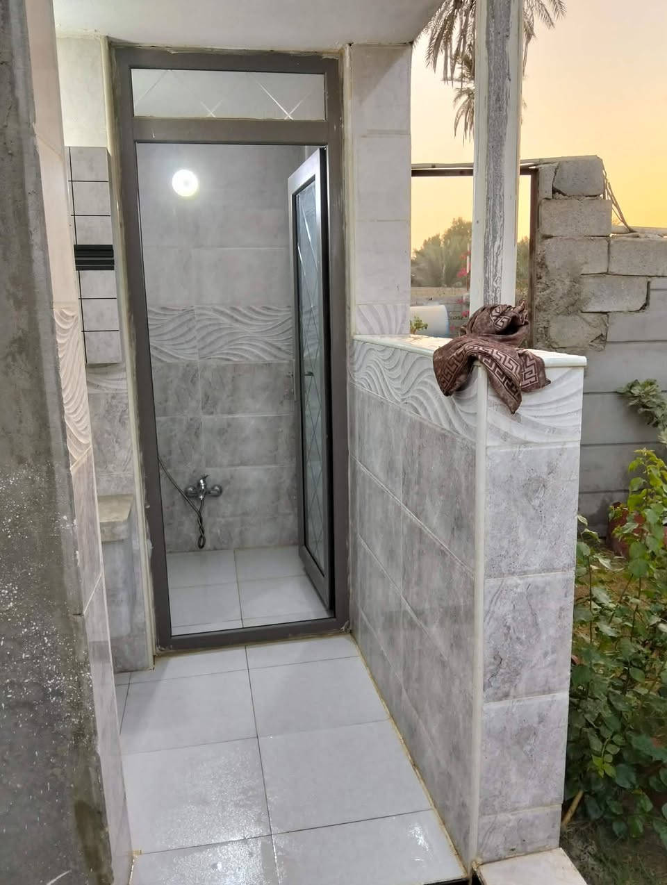 السلام عليكم بيت مع بستان لبيع لستفسار التصال على الرقم ***********
