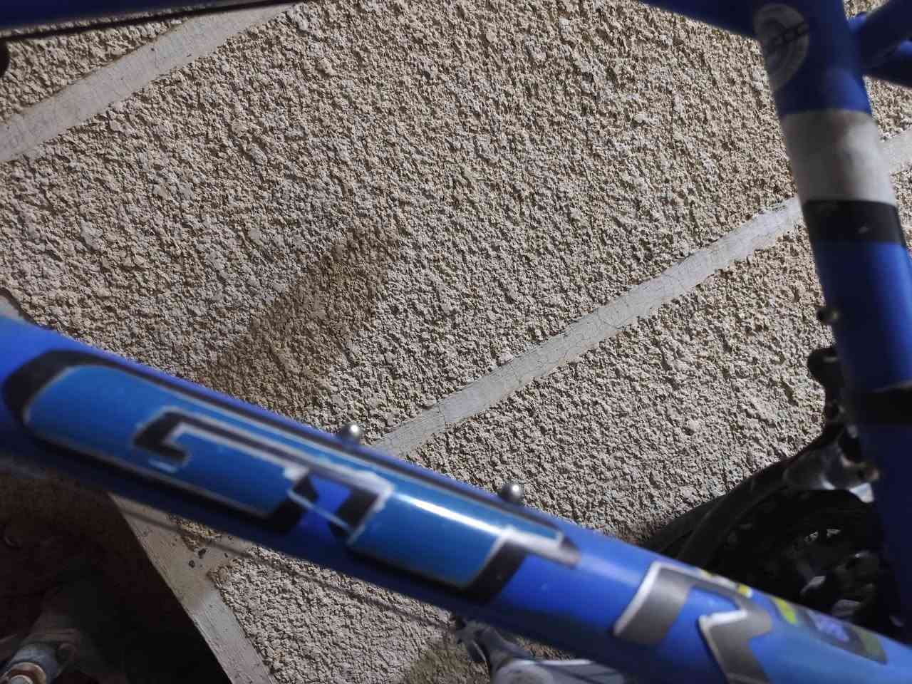 السلام عليكم بيع مستعجل بايسكل GTRاصلي امريكي مواصفات موديل 
GT Aggressor3.0

ماركة GT الأصلية 

موديلAggressor3.0

كير وناقل سرع من شركه Shimano.المروفه

شوك أمامي سستم.

جاهز للاستخدام وحالته جيد جدا 

البايسكل كلشي بي شغال فقط ناقصه سرج 

بريك شغال 

كير شغال كامل 

وعليه تراب لان متروك

دبل شغال كامل
حجم 26

السعر ٧٠ وبي مجال للشرايه مكاني بغداد نفق الشرطه للتواصل ***********
