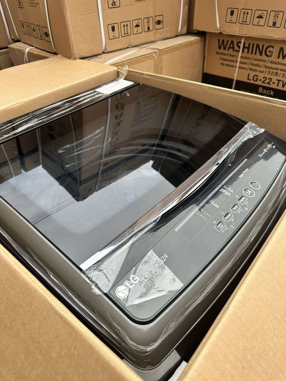 *🎉 تخفيضات بداية السنة 🎉*
*غسالات LG - الأفضل دائما 🛍️*
*توصيل مجاناً داخل بغداد 🚚*
*ضمان لمدة سنتين 👍*

*🔥 الأحجام والأسعار 🔥*
- *18 كيلو*: 375 ألف دينار عراقي 🔥
- *20 كيلو*: 425 ألف دينار عراقي 🚀
- *22 كيلو*: 450 ألف دينار عراقي 💥
- *30 كيلو*: 490 ألف دينار عراقي 🔝

*شركة الجامعة لتجارة الأجهزة الكهربائية 🏢*
*📞 للحجز والاستفسار:*
***********
***********

*⏰ سارعوا بالحجز قبل نفاذ الكمية
