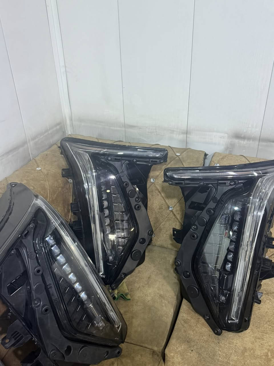 کامل غراز کادیلاك موجود ٢٠٢٦ -٢٠١٠


**إذا كنت صاحب هذا الإعلان وتريد حذفه لأي سبب، رجاءا أرسل رسالة إلى الدعم الفني**