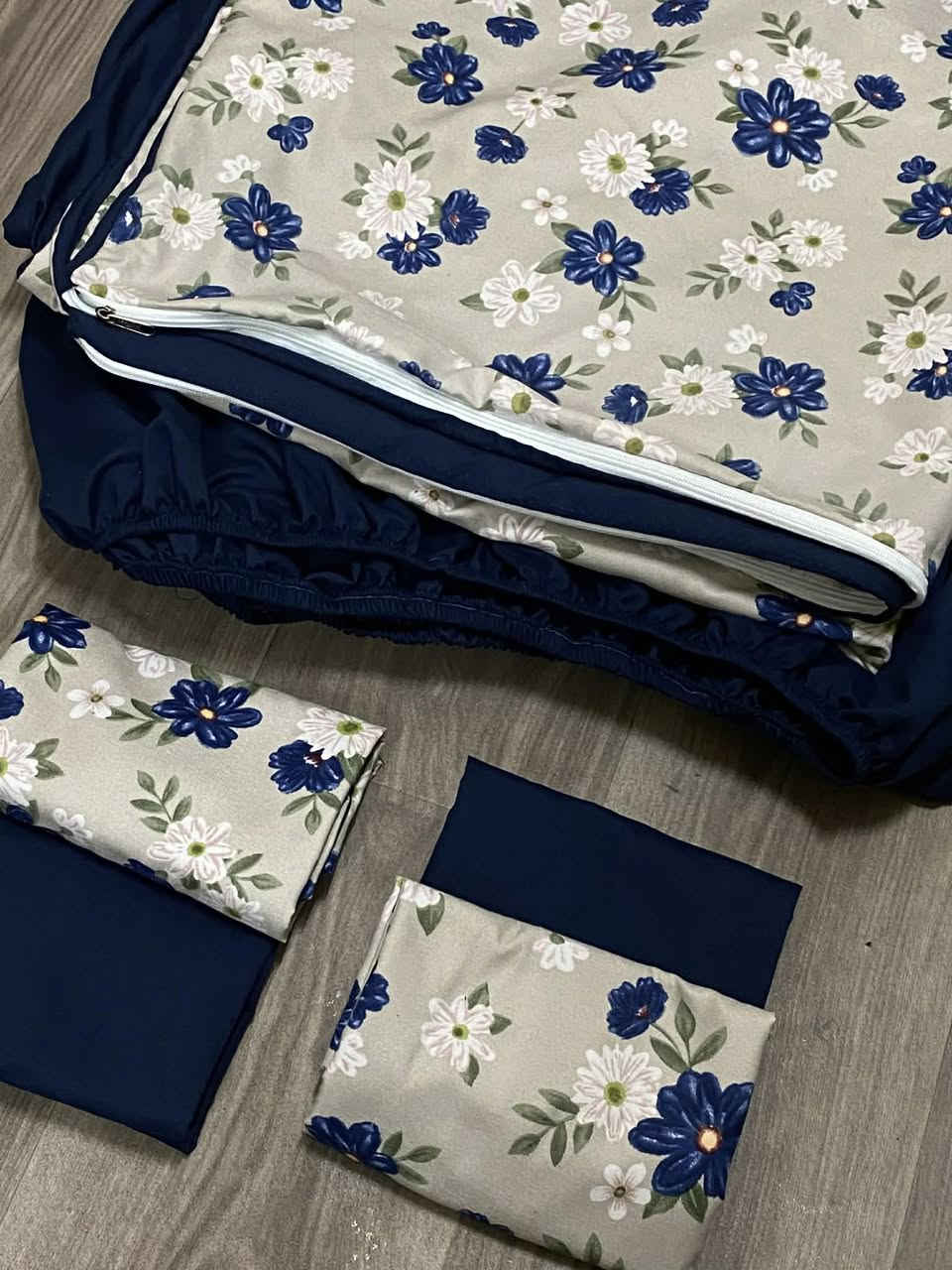 بيع مباشر ❤️‍🔥
القماش قطن قطن 😍
4 وجه مخدة + تلبيس لاستيك + كفر لحاف سحاب 🌷


**إذا كنت صاحب هذا الإعلان وتريد حذفه لأي سبب، رجاءا أرسل رسالة إلى الدعم الفني**