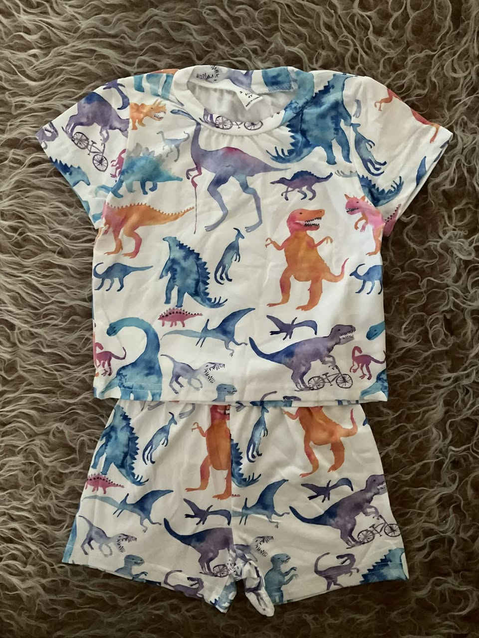 ملابس أطفال ماركة شي أن بأسعار مناسبة من عمر سنة إلى 5سنوات يوجد خدمة توصيل داخل وخارج المحافظة 🚖


**إذا كنت صاحب هذا الإعلان وتريد حذفه لأي سبب، رجاءا أرسل رسالة إلى الدعم الفني**