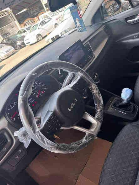 كيا ريو 2023
اللون اسود
ماشية 32000 ميل 
ضرر باب وجاملغ نفر 
رقم دهوك 
السعر 130$
***********
