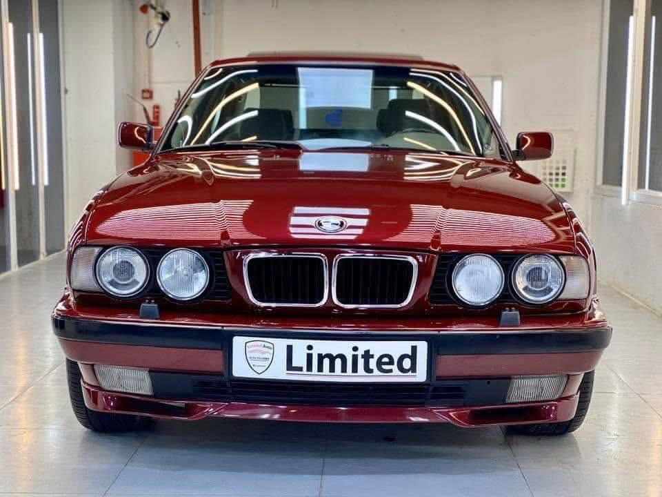بيع مستعجل.  BMW للستفسار اتصال على رقم الهاتف سعر 55 وبيه مجال. ***********
