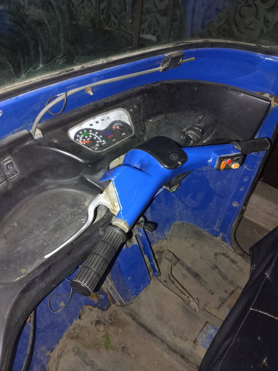 تكتك حمل 19 اوراق كامله 1,300بغداد ***********
