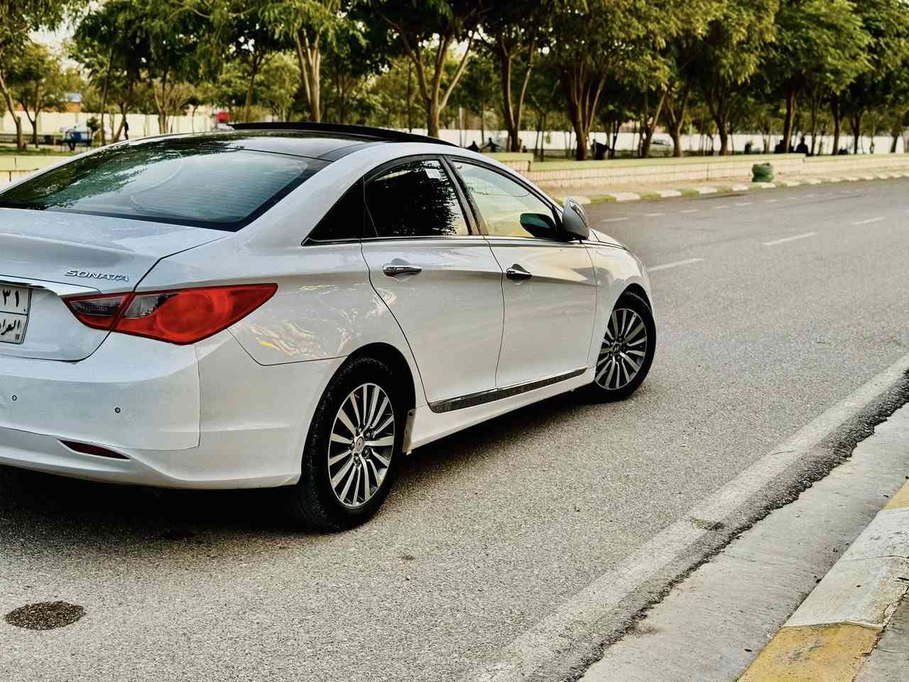 سوناتا موديل. 2011 خه ليجه. فول فوله. به س. به سمه نيه. زور جوانو باك ماته وه. ١٩٧ رويشتوه. مه كينه ي نه كراته وه.  سونه رم داناوه. سه نه وي ته واو بوه. سعري ١٢٤توزيك مجال. شيون كه لار ***********
