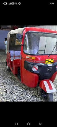 ألسلام عليكم تكتك للبيع مديل 2020 شهر 5 رقم وسنويه بغداد انكليزي مكينه...