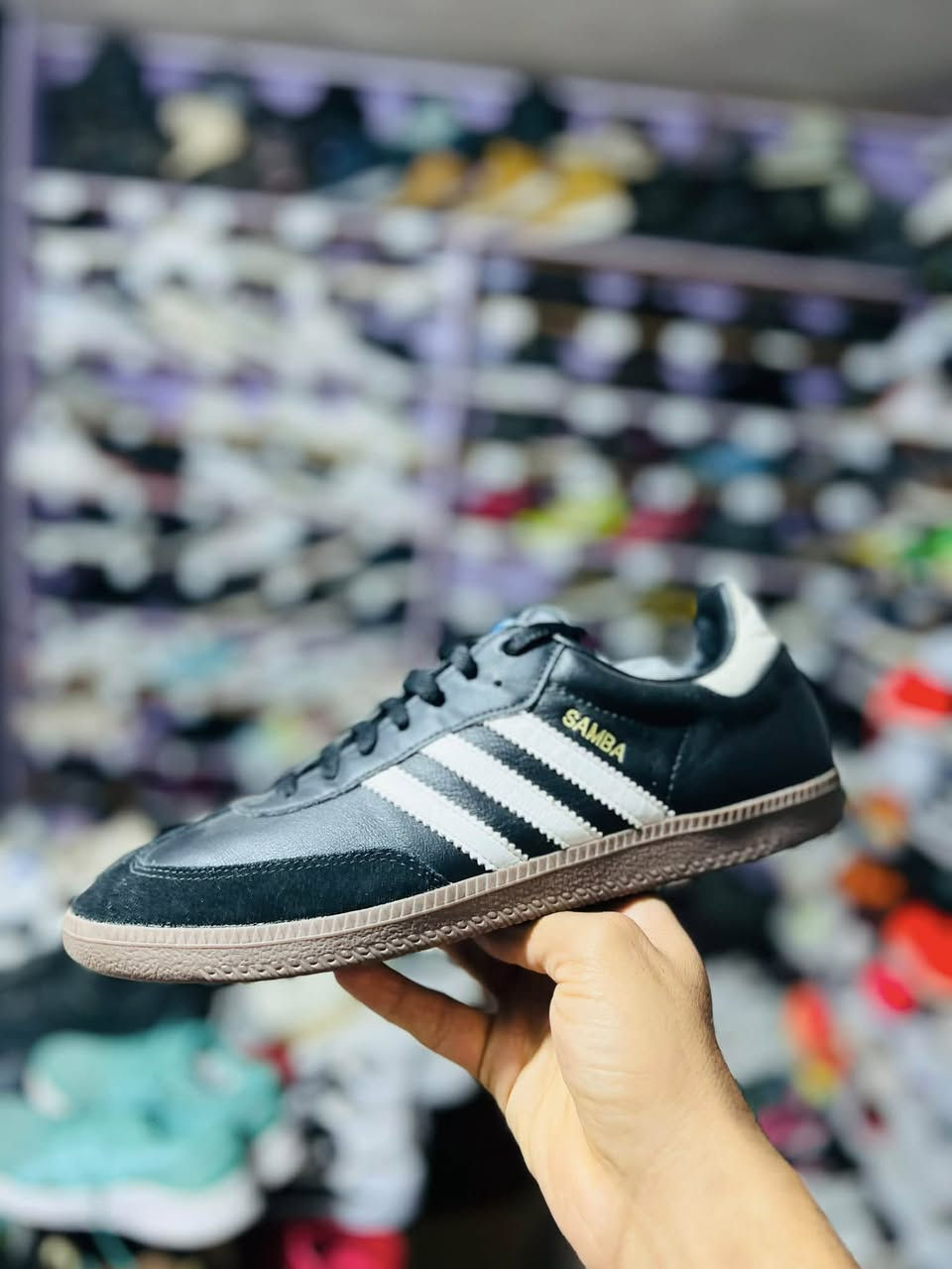 Adidas _ samba
قیاس ٤٤ -٢٨ سم 

نظافة ١٠٠٪ 

توصیل موجود


**إذا كنت صاحب هذا الإعلان وتريد حذفه لأي سبب، رجاءا أرسل رسالة إلى الدعم الفني**