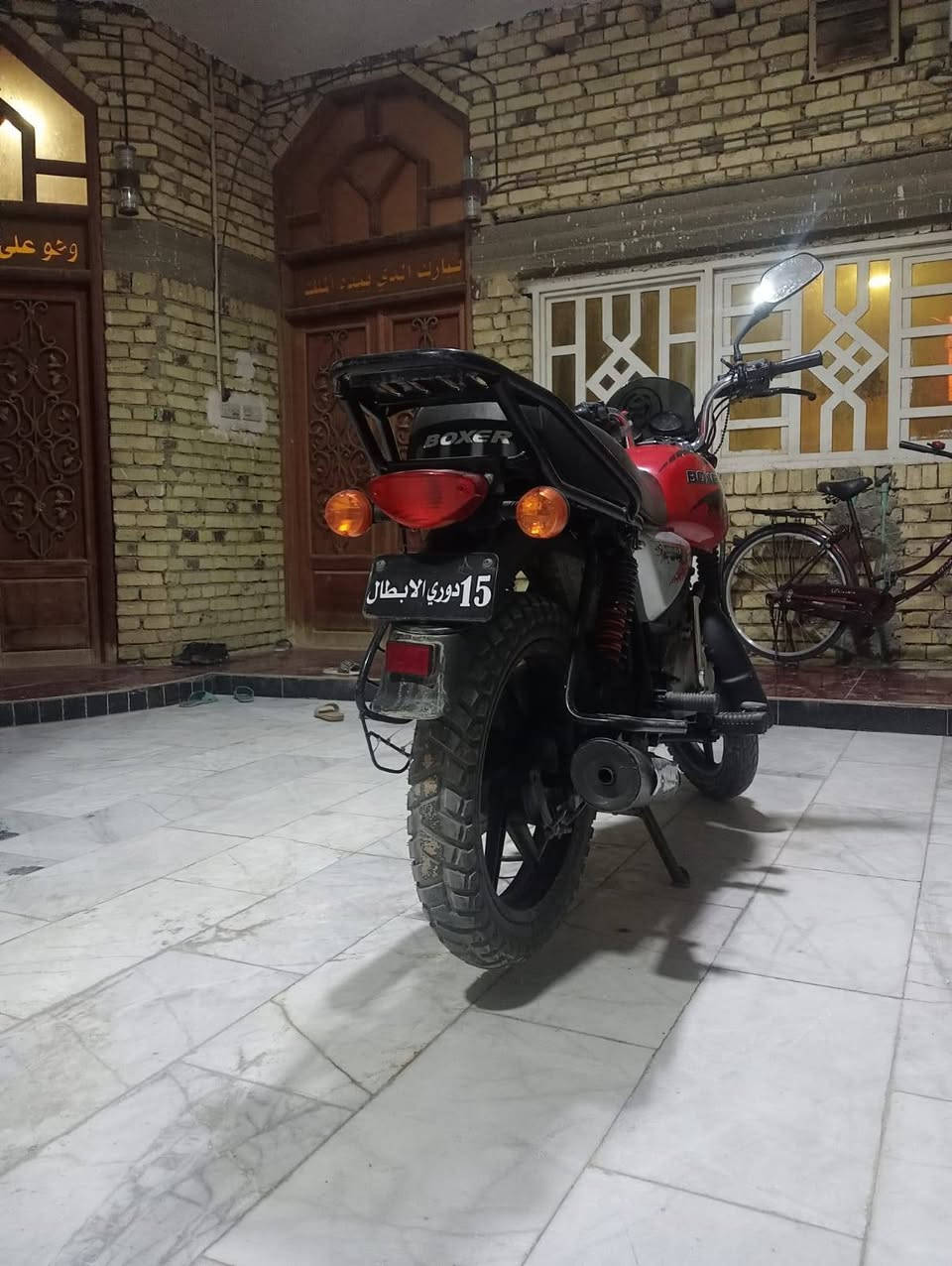 دراجة بوكسر موديل2023 اوراقها موجودة واصولي الدراجة نظيفة ومكينة ما مفتوحة وكلشي شغال بيها تعال افحص بنفسك يلا تاخذها 
العنوان/البصرة -تنومة
السعر/مليون و600
تواصل/*********** واتساب فقط
