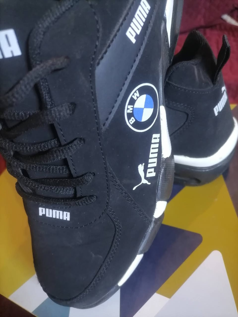 مرحبا.. 
رينشوز حجم 43/44 كوالتي عالي جديد  لاصحاب الذوق وعشاق BMV


**إذا كنت صاحب هذا الإعلان وتريد حذفه لأي سبب، رجاءا أرسل رسالة إلى الدعم الفني**