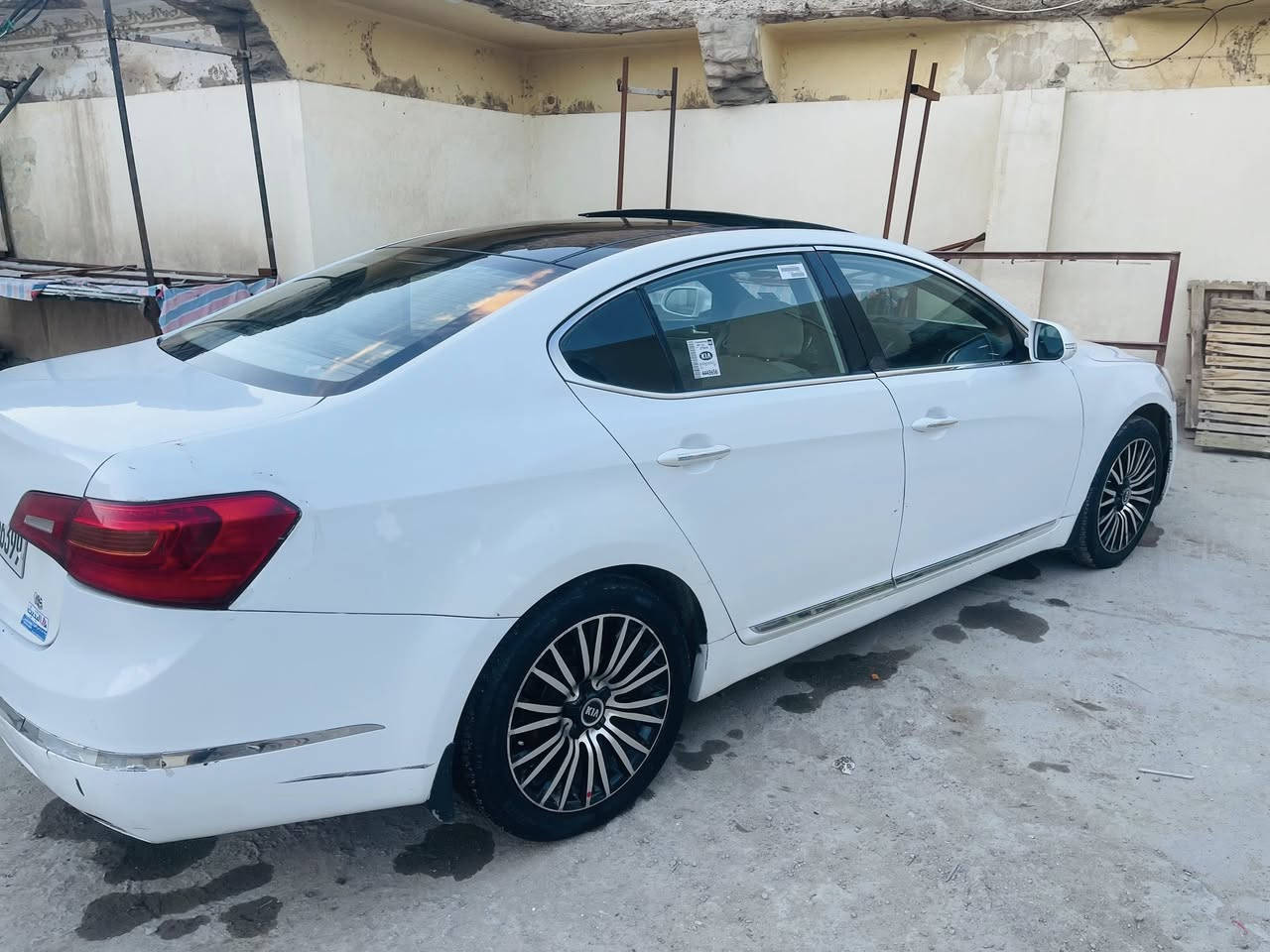 كيا كادينزا خليجي موديل 2012سياره فول مواصفات بصمه فتحتين سقف تبريد قطعتين تحكم ستيرن كامره خلفيه اشاير بالمري طبكه مرايات ويه االبصمه سياره فول الفول تبريد ثلج  تدفأ كله شغال تحكمات ستيرن كهربائي تحكمات كشنات كهربائيه سياره مكفوله ما عده بارد خفيف  وبيه قطعه واحده صبغ محرك 3500 محرك مبدله جديد مال حاويه بيع او اذا رهمت مراوس حسب القناعه مو مشكله السعر118وبيه  مجال حك الجيه ***********
