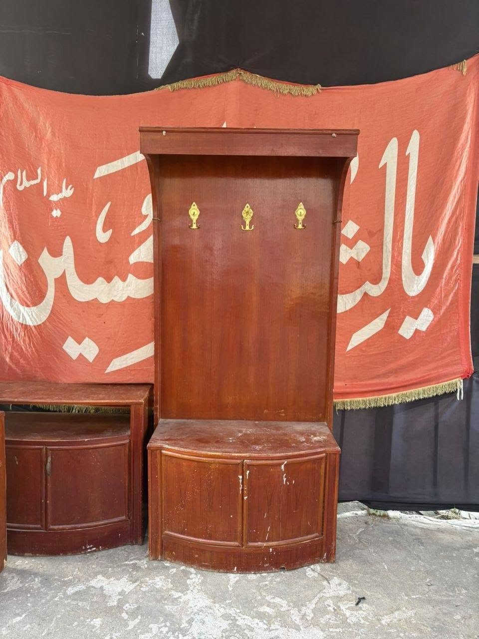 غرفت اخشاب نضيفه لمجود بل صوره تلاثميه وبيهه مجال قليل *********** ستفسار عله رقم
