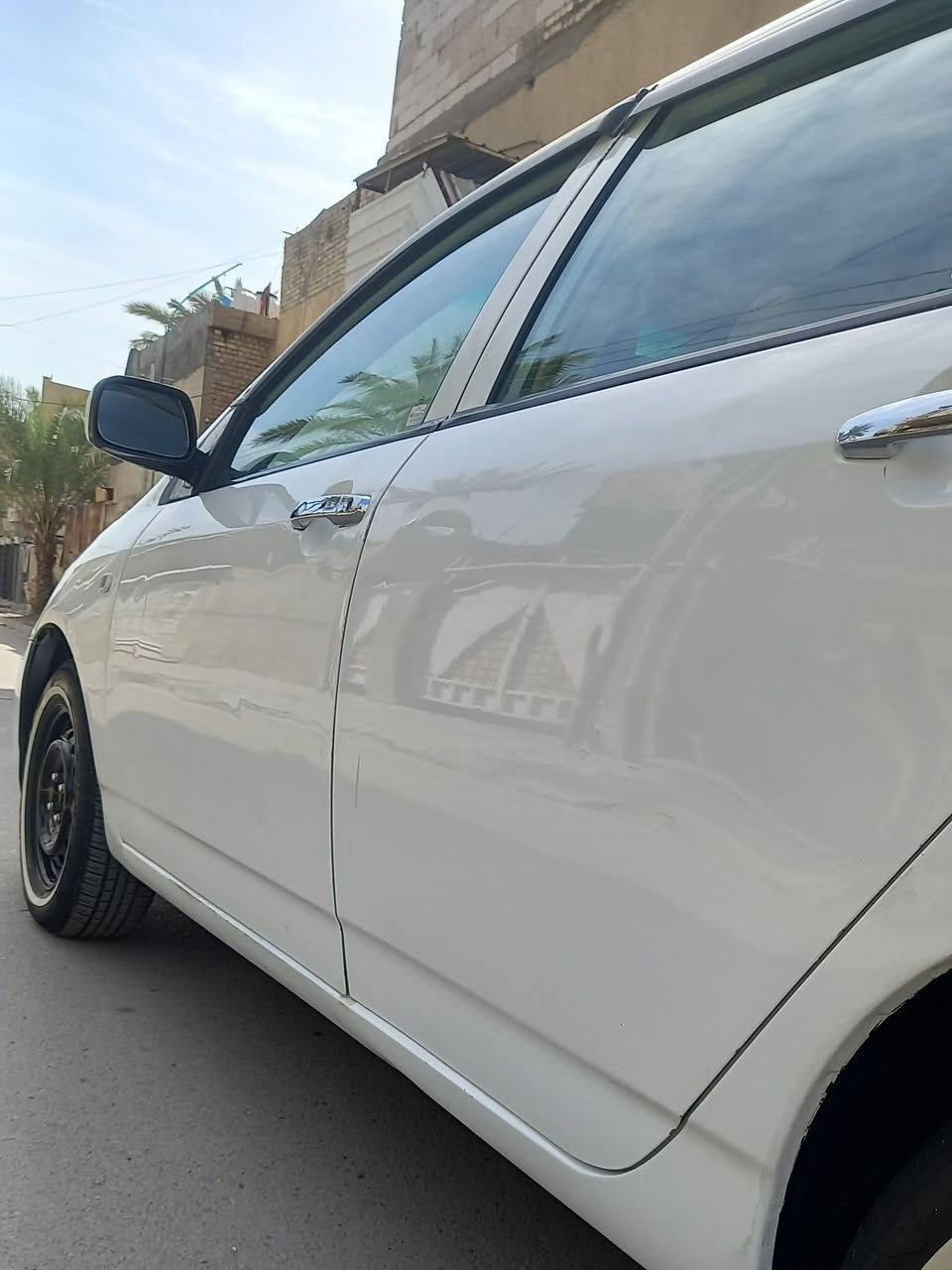 اسلام عليكم بي وايدي للبيع موديل 2013 كير عادي مكينه كير مكفولات تبريد ثلج بيه صبغ ربع جاملغ امامي بدون دواخل مكفوله من لصبغ ولتبديل وخياس  تخم تاير جديد صدر امامي خلفي جديد لسياره جاهزه بدون اي نقص داخل جديد دوشمه عام موصفاته فتحه حساسات كشنات جلد بلاد رقم بغداد مشروع وطني ثاني يوم تحويل لسعر 59 وبيه مجال حك لجيه مكان السياره الدوره وهذا رقمي ***********
