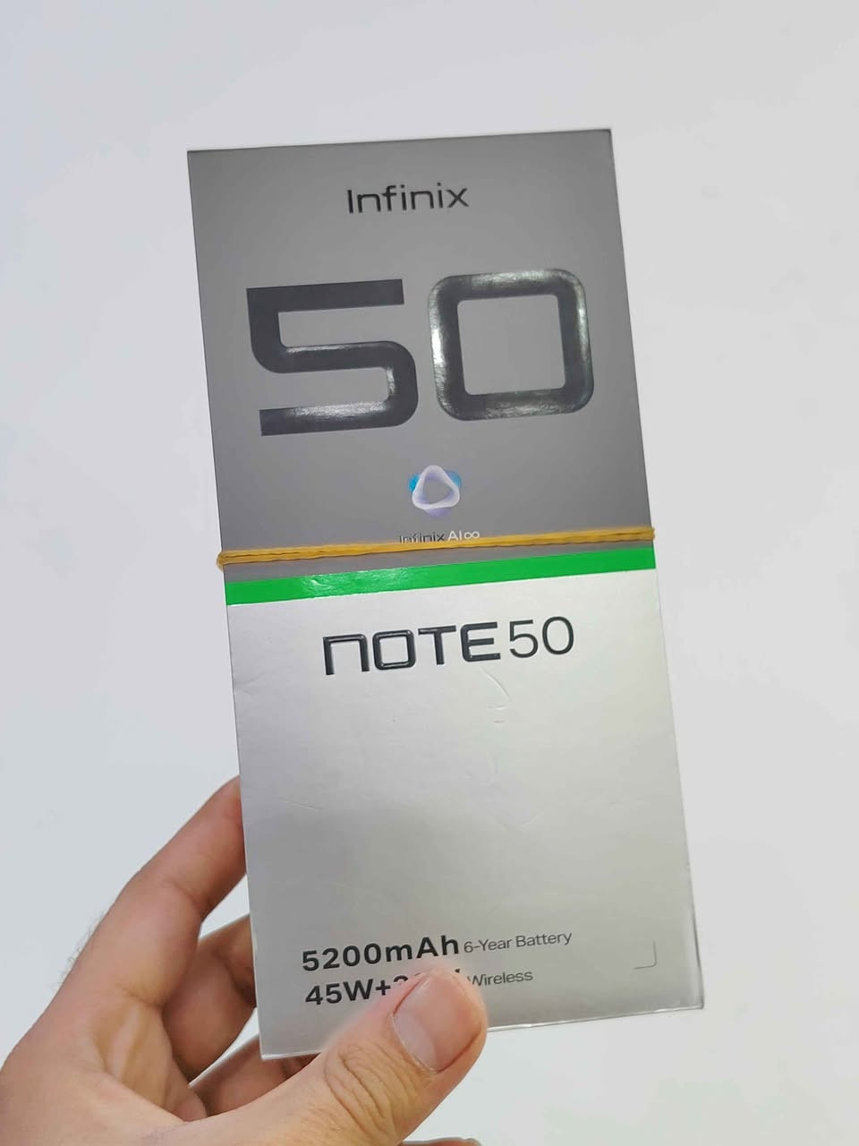 السلام عليكم للبيع انفنكس نوت 50 فقط استخدام قليل كامل ملحقات ذاكرة 256 جهاز مواصفاته قويه السعر 250 الف مكاني البصرة *********** البصرة, العراق
